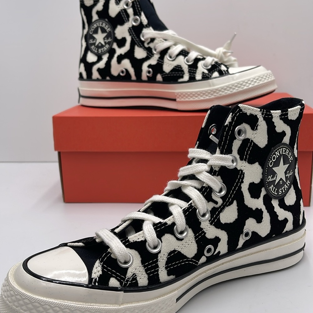 Converse WMNS CHUCK 70 HI
BLACK/EGRET/BLACK A12350C Sneakers - Picture 15 of 16